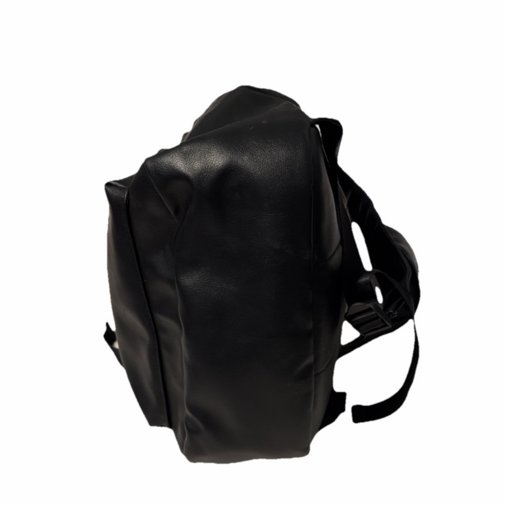Black Backpack with white/black stripes inside, travel, laptop, school - Picture 4 of 10